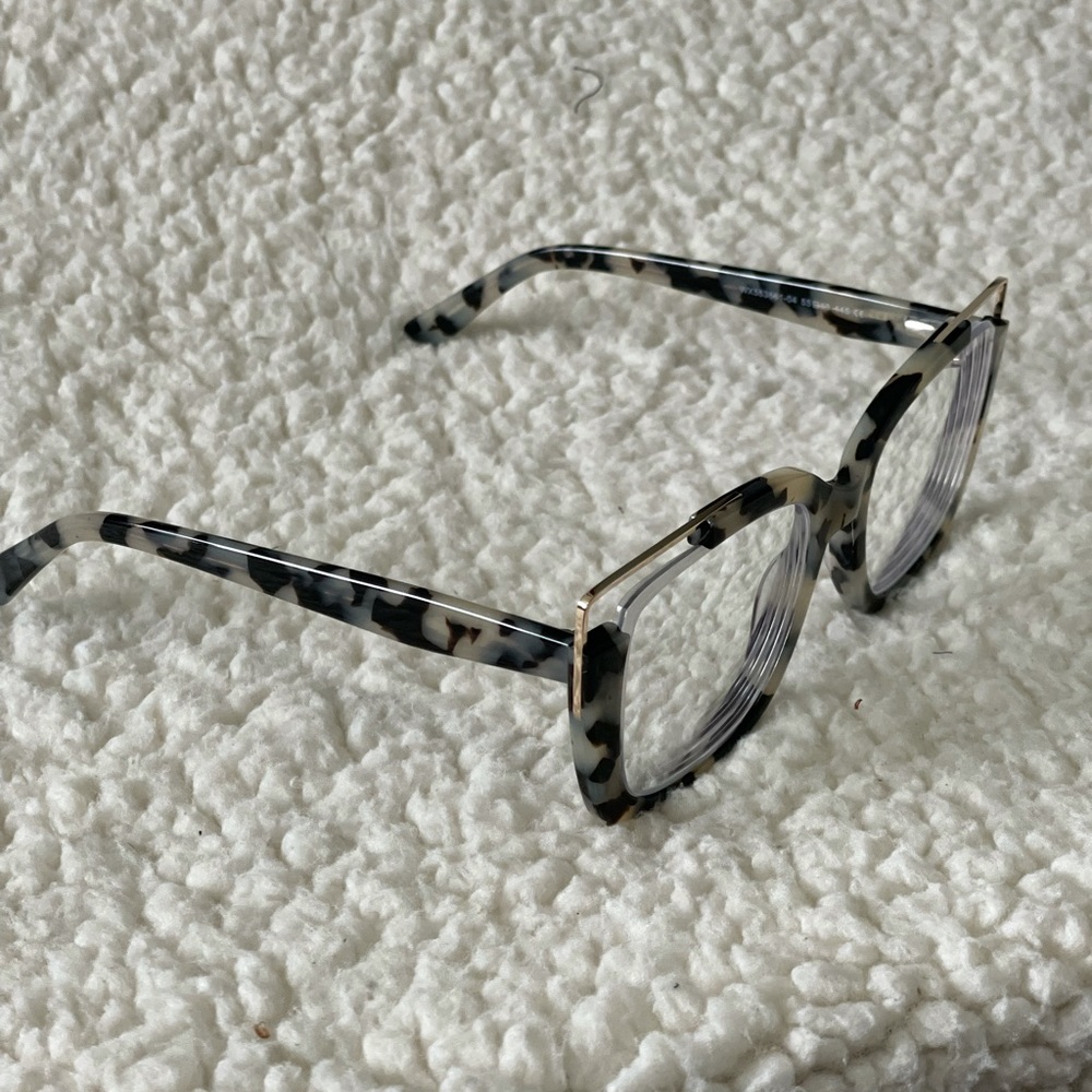 Cute Oversized Frames Women